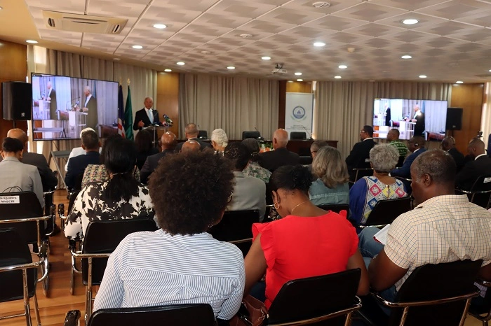 MNECIR realiza Conferência sobre integração económica em África para celebrar o Dia da África e da CEDEAO