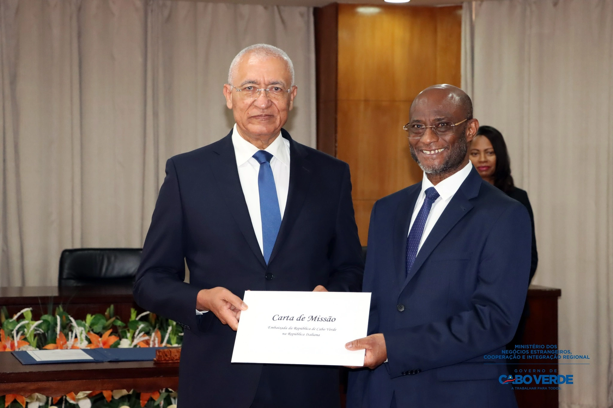 MNECIR confere posse ao novo Embaixador de Cabo Verde em Itália